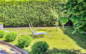 Lovely Home In Sianów With Kitchen, Sianow
